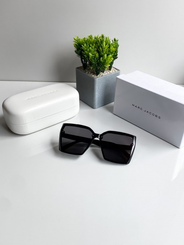 Marc Jacobs 5003 - Image 5