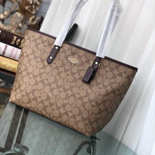 Branded Signature City Tote Bag With Box Edition (CH-1152) - Image 3