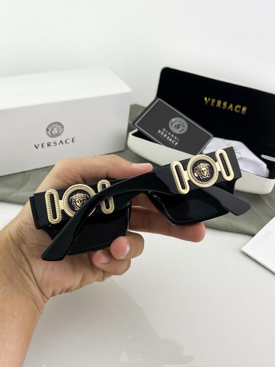 Versace Black 4461 Sunglasses - Image 2