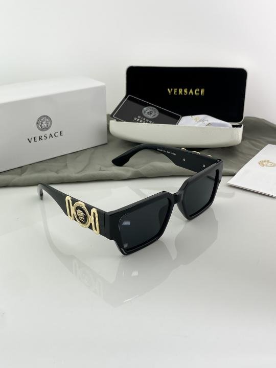 Versace Black 4461 Sunglasses - Image 4